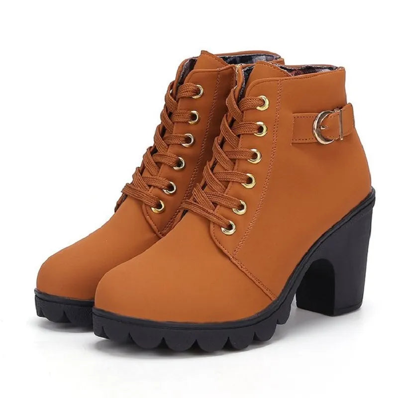 Boots with heels for women