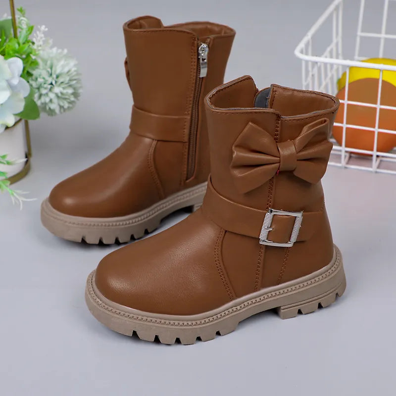 Lace-up boots for girls