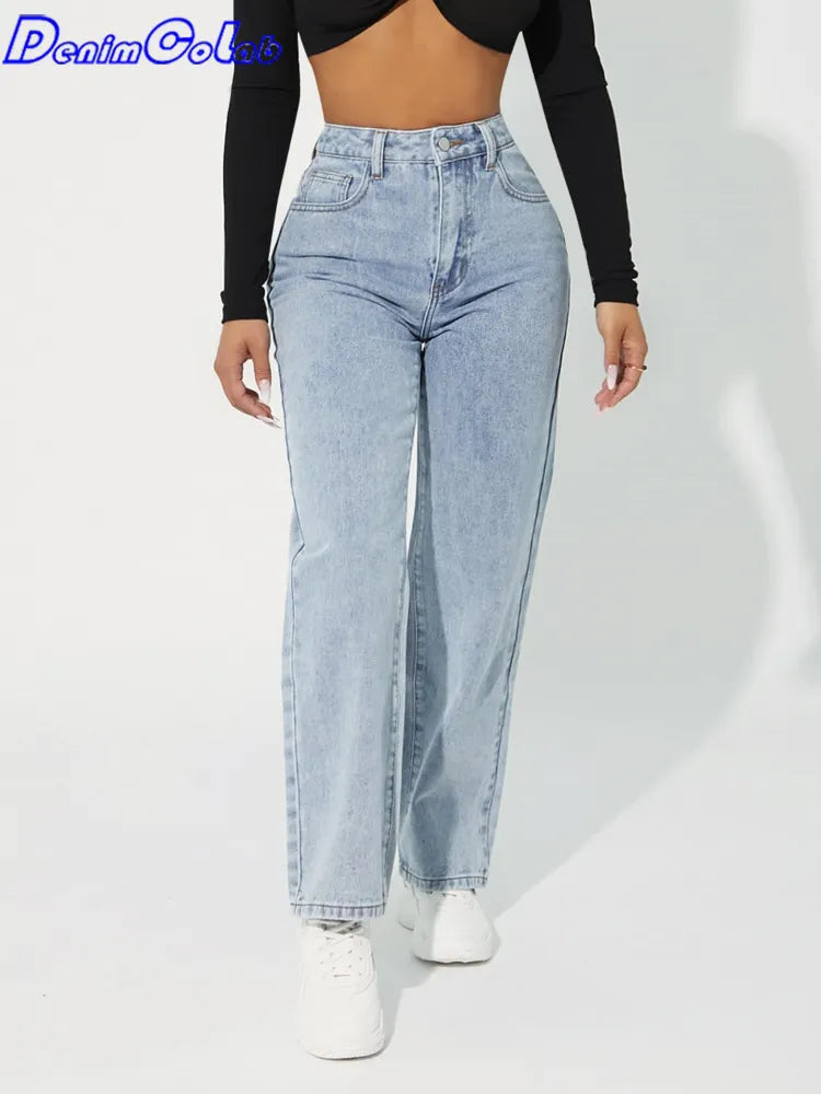 High Waist and Straight Leg Jeans for Woman