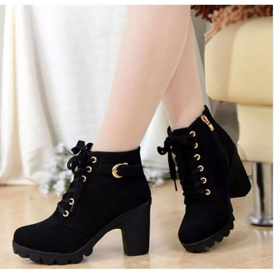 Boots with heels for women