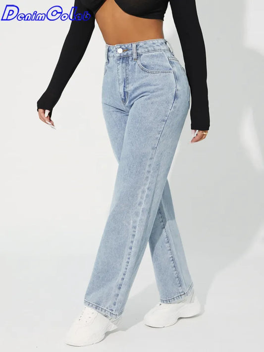 High Waist and Straight Leg Jeans for Woman