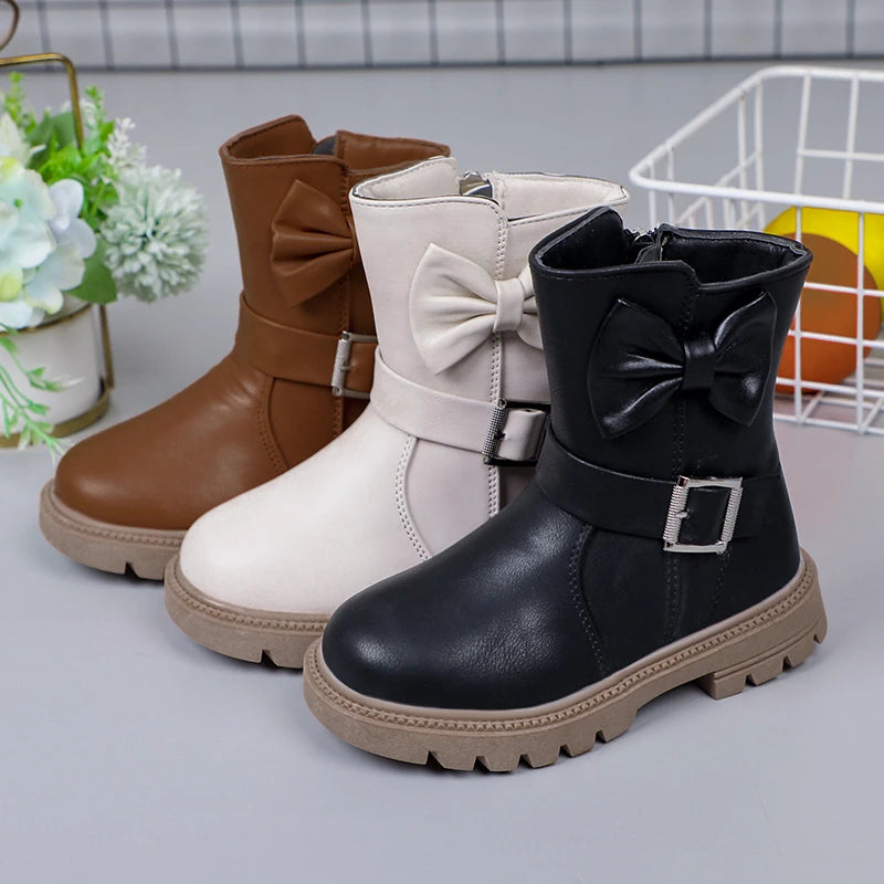 Lace-up boots for girls