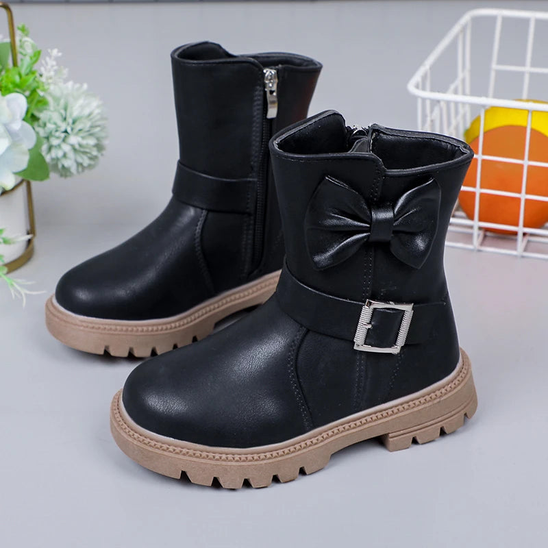 Lace-up boots for girls